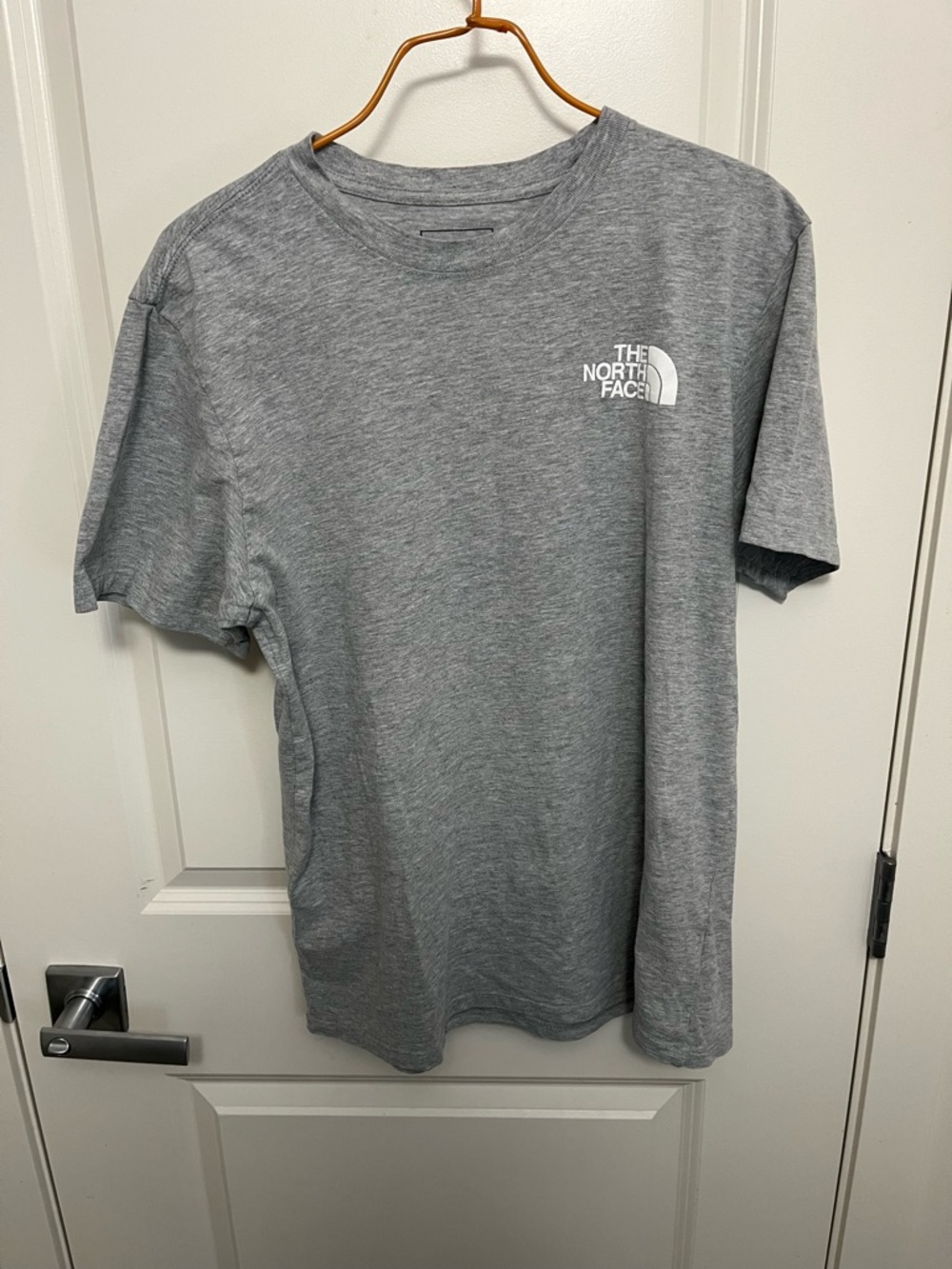 The North Face Men’s Gray Short-Sleeve Crew T-Shirt in size M